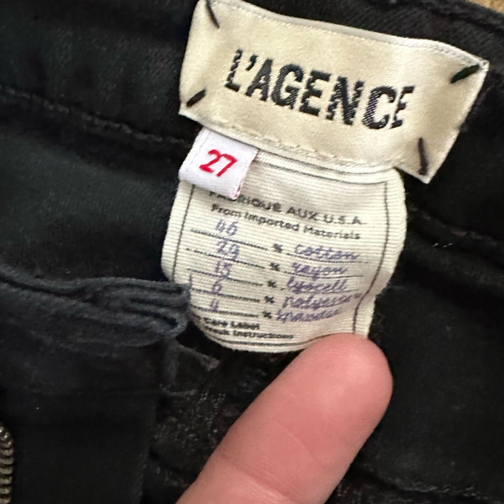 Like new black skinny jeans